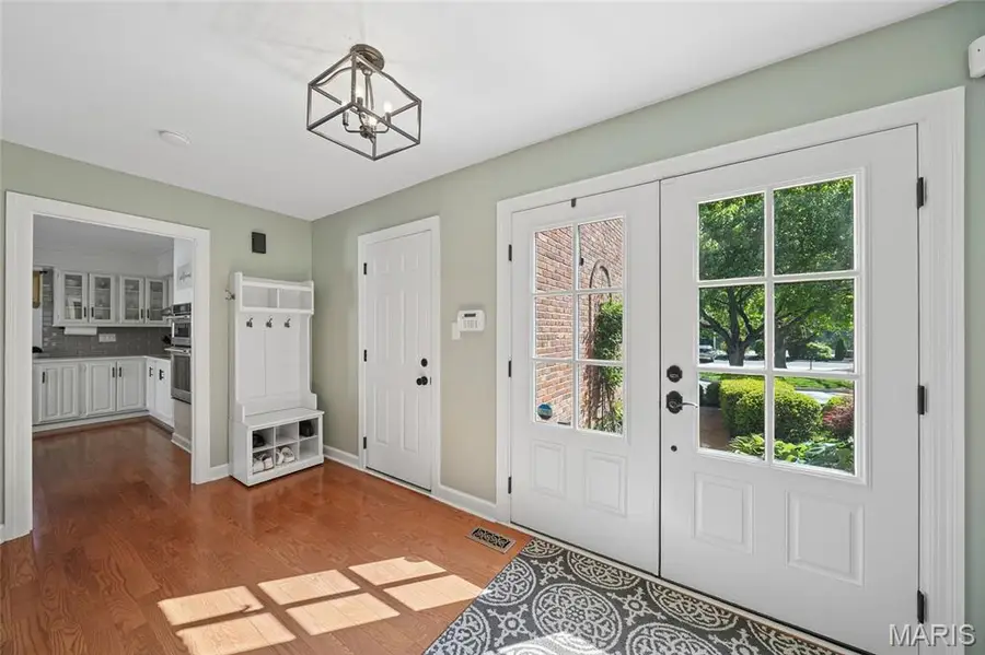 2421 Baxton Way, Chesterfield, MO 63017 - #3