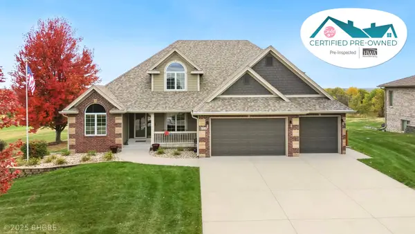 2305 W 10th Avenue, Indianola, IA 50125