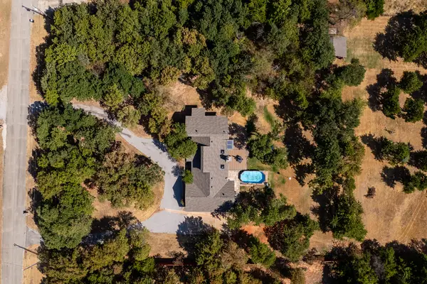 12924 Three Oaks Drive, Jones, OK 73049