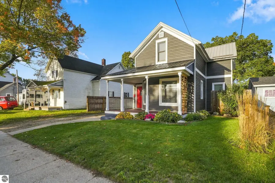 819 Farrar, Cadillac, MI 49601 - #3