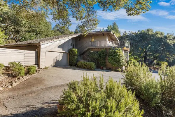 7061 Bennett Valley Road, Santa Rosa, CA 95404