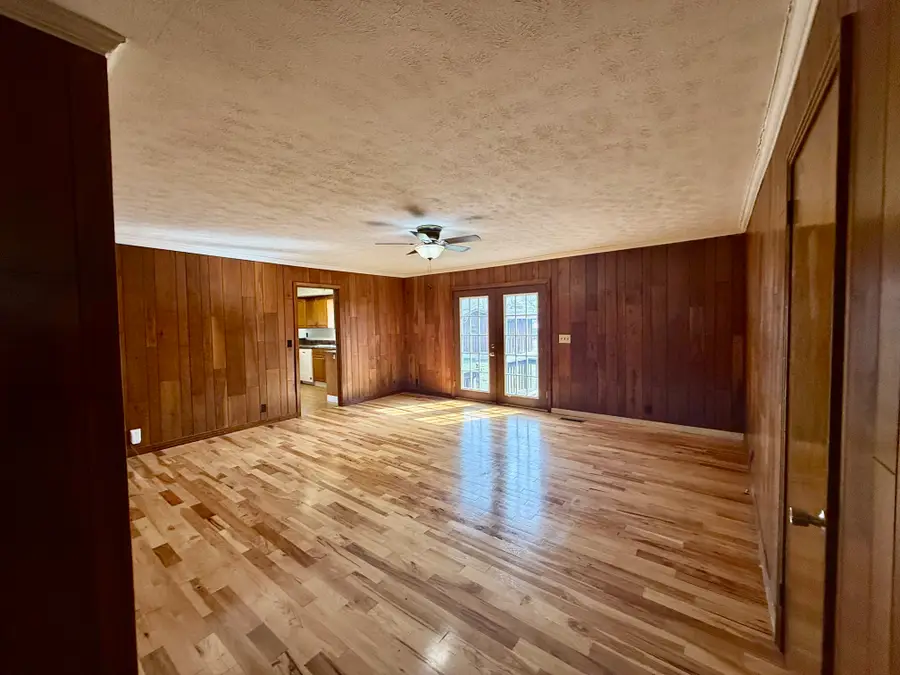 1513  Honeysuckle Drive, Union City, TN 38261 - #2