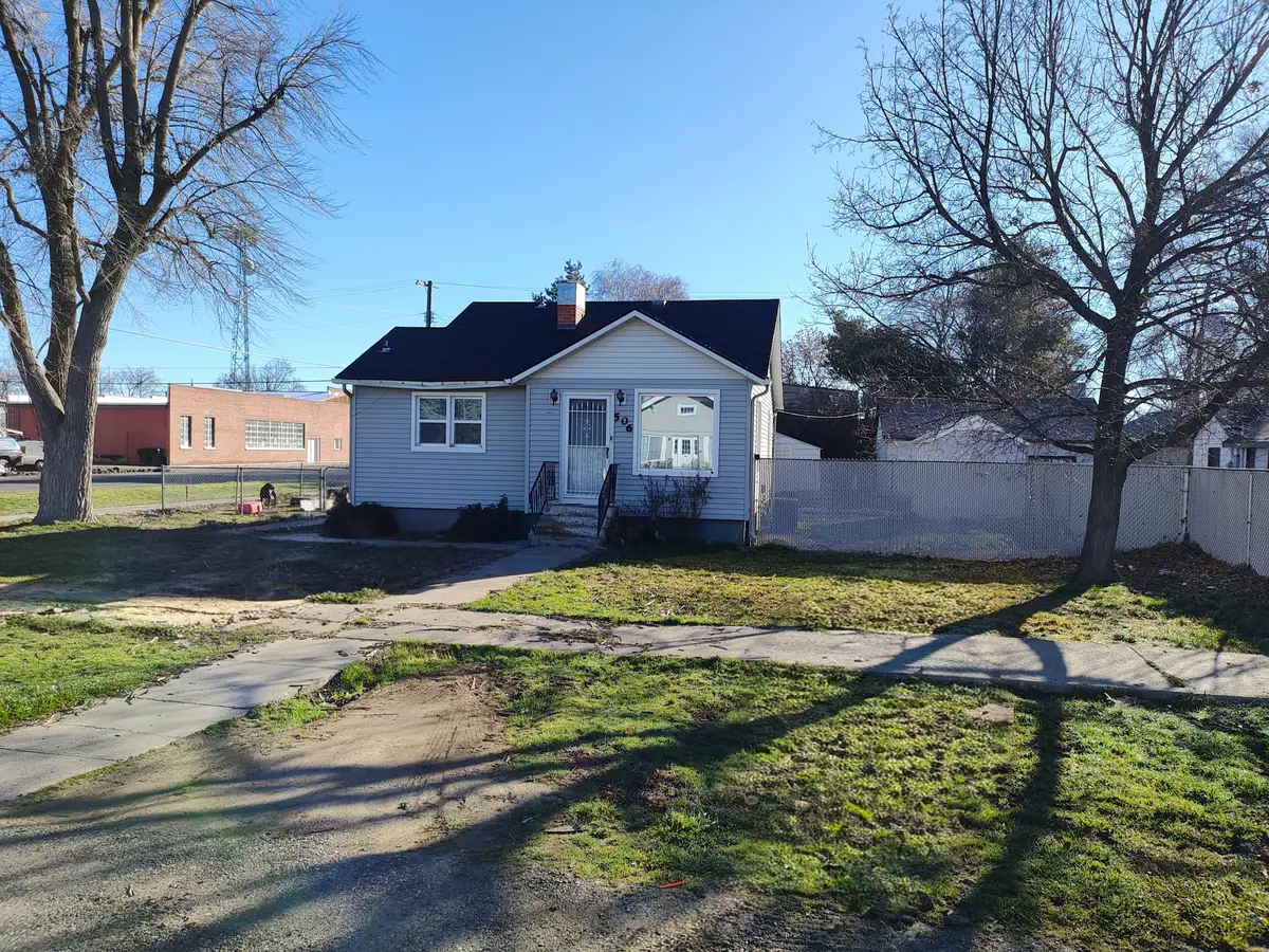 506 California St, Gooding, ID 83330 - #1
