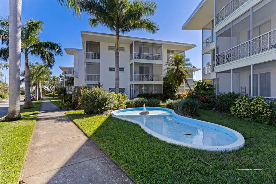 1036 North Shore Drive Ne #1, Saint Petersburg, FL 33701 - Image #2