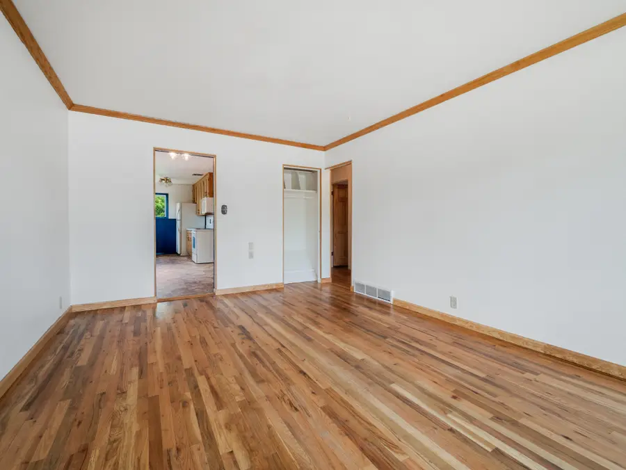 210 Brickyard Ct, Sheffield, IA 50475 - Image #3