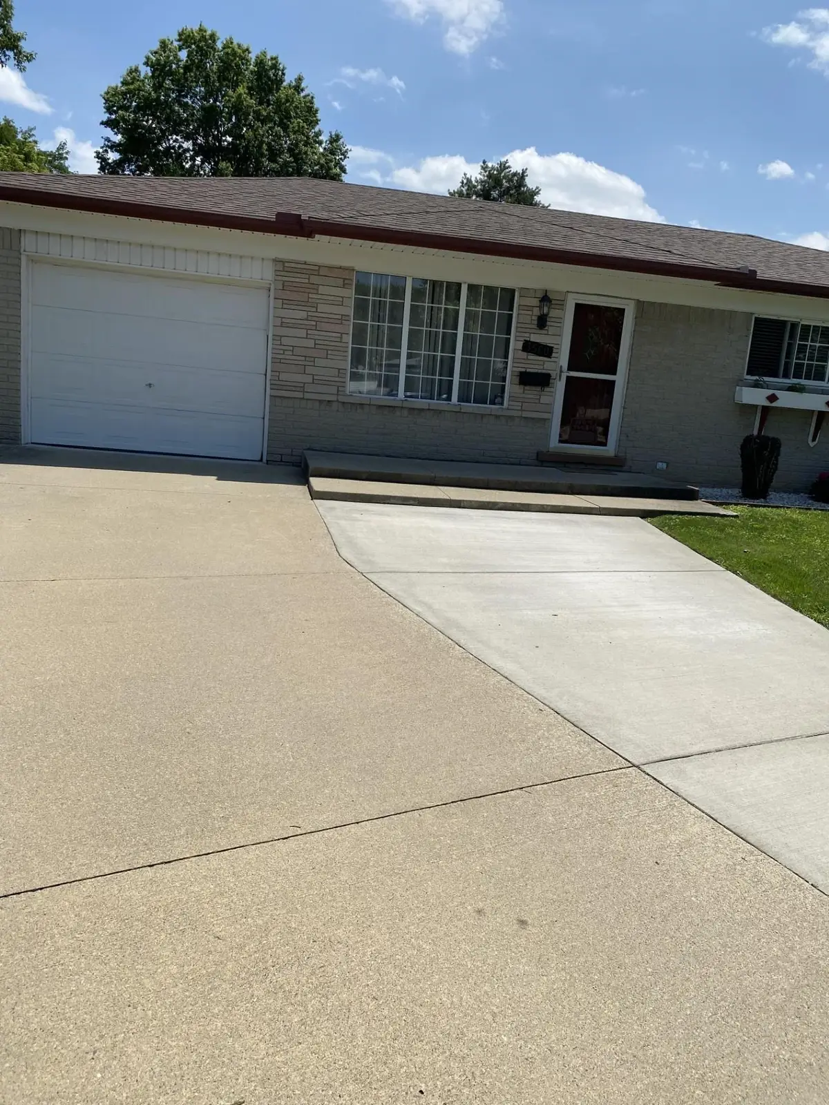 3560 Hillcrest, Warren, MI 48092 - Image #1