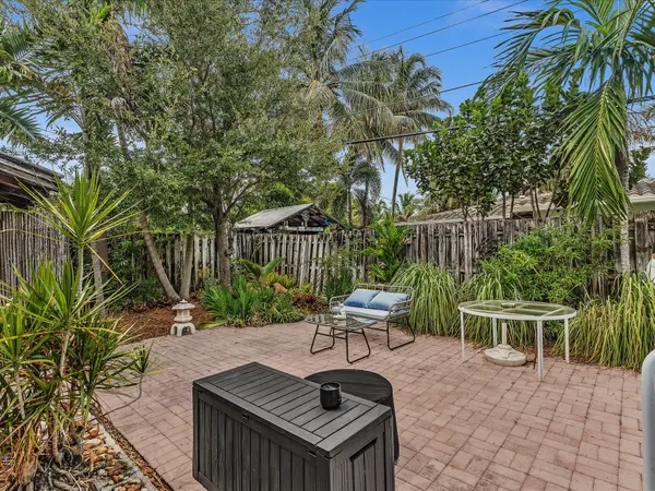 2121 NE 52nd Street, Fort Lauderdale, FL 33308