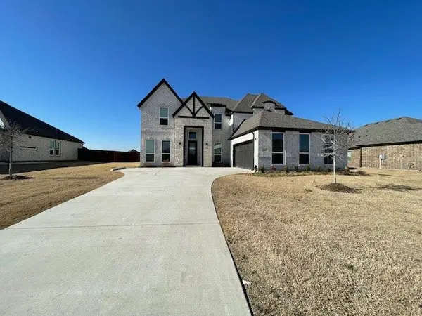 1817 Hidden Creek Drive, Midlothian, TX 76065