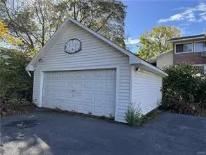 1425 Oneida Street, Utica, NY 13501