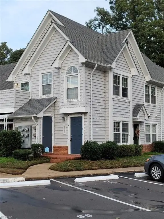 400 BRACKNELL Arch #F, Chesapeake, VA 23320