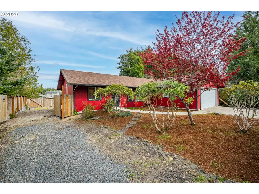 1245 SW Fairway, Waldport, OR 97394 - #3