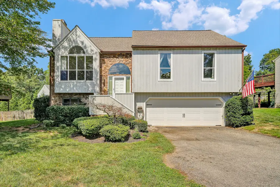 5605 Castle Rock, Roanoke, VA 24018 - #3