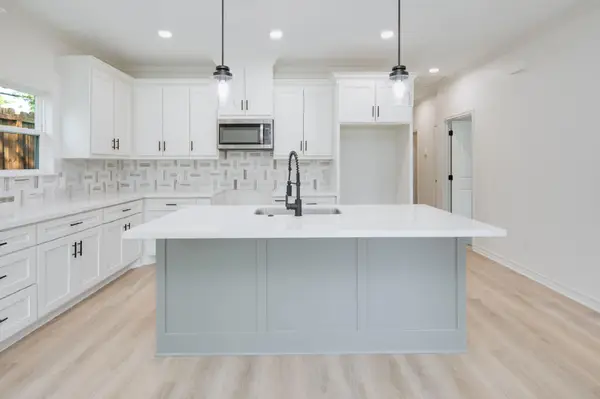 1800 Brookhaven Street, Bryan, TX 77803