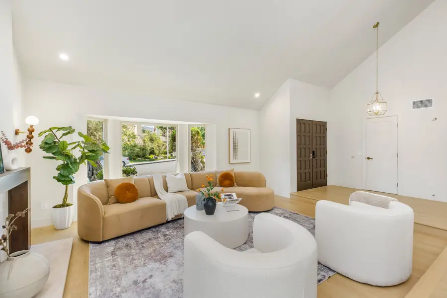 6234 Watertree Ct, Agoura Hills, CA 91301 - Image #3