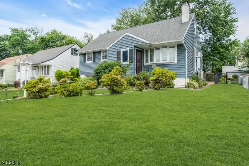 -21 Mcguire Street, Menlo Park Terrace, NJ 08840 - #3