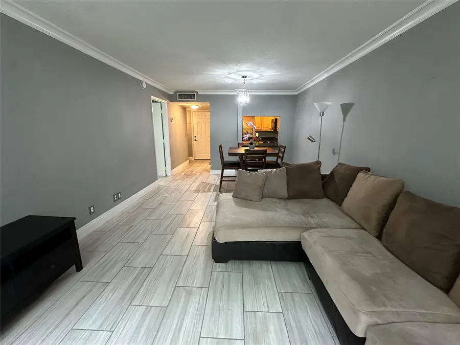 9430 Live Oak Place #207, Davie, FL 33324 - #3