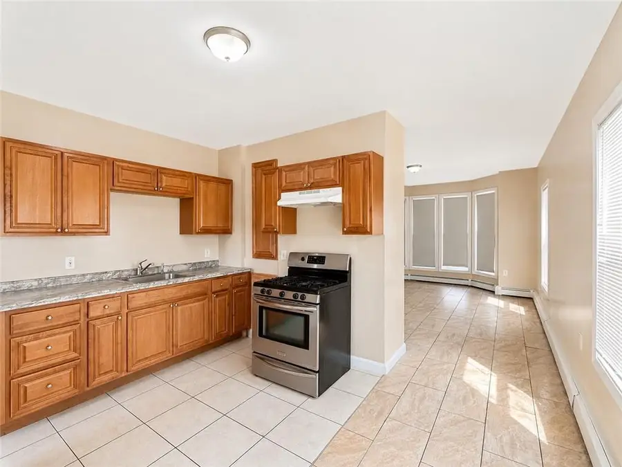 6 Bloomingdale Avenue , 1, Pawtucket, RI 02860 - #2