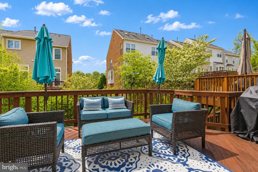 6336 Dunman Way, Kingstowne, VA 22315 - #2