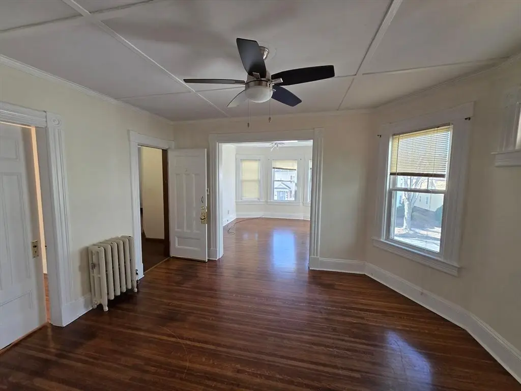 37 Chase Ave #2nd Floor, Springfield, MA 01108 - #1