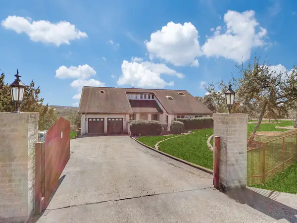 3306 Single Peak, San Antonio, TX 78261