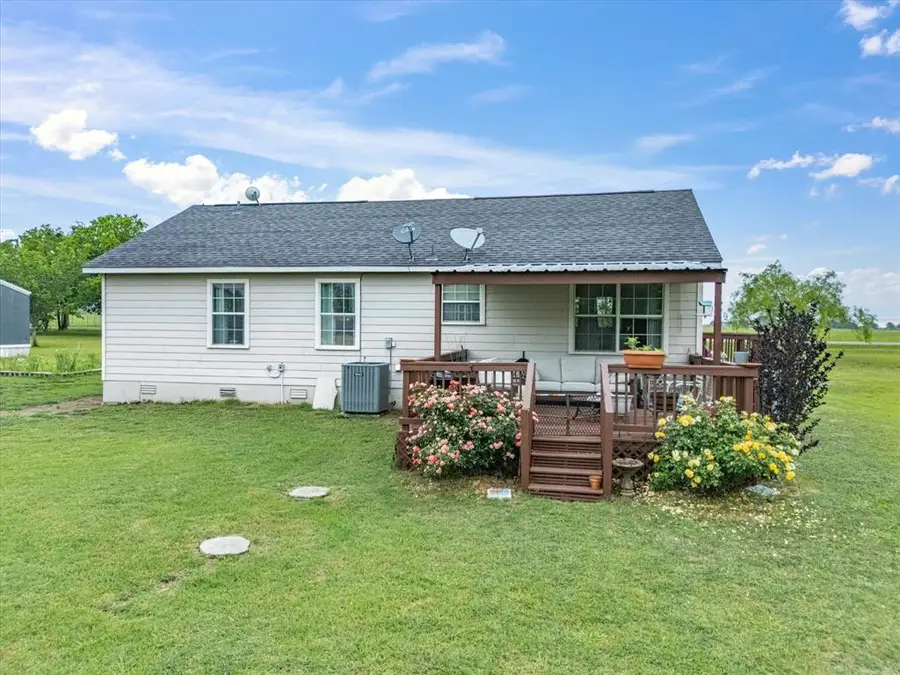 224 Skrivanek Road, Ennis, TX 75119 - Image #3