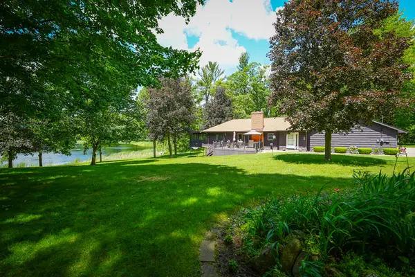 9411 Maple Hill Road, Howard City, MI 49329
