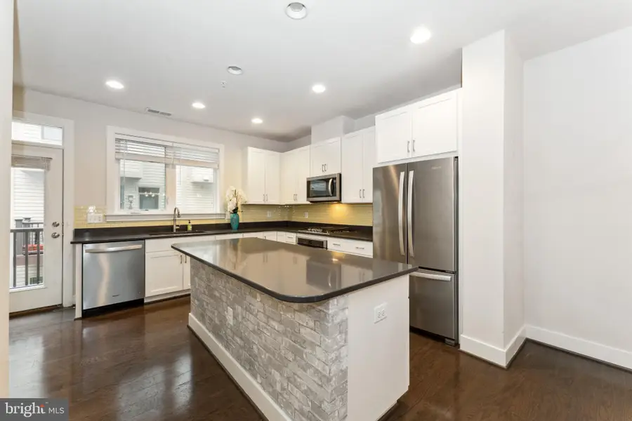 16316 Decker Place, Rockville, MD 20855 - #2