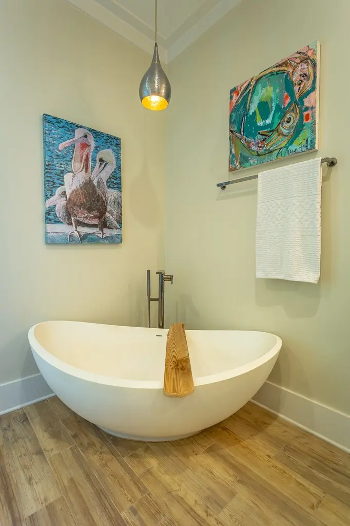 123 8th St, Apalachicola, FL 32320 - #2