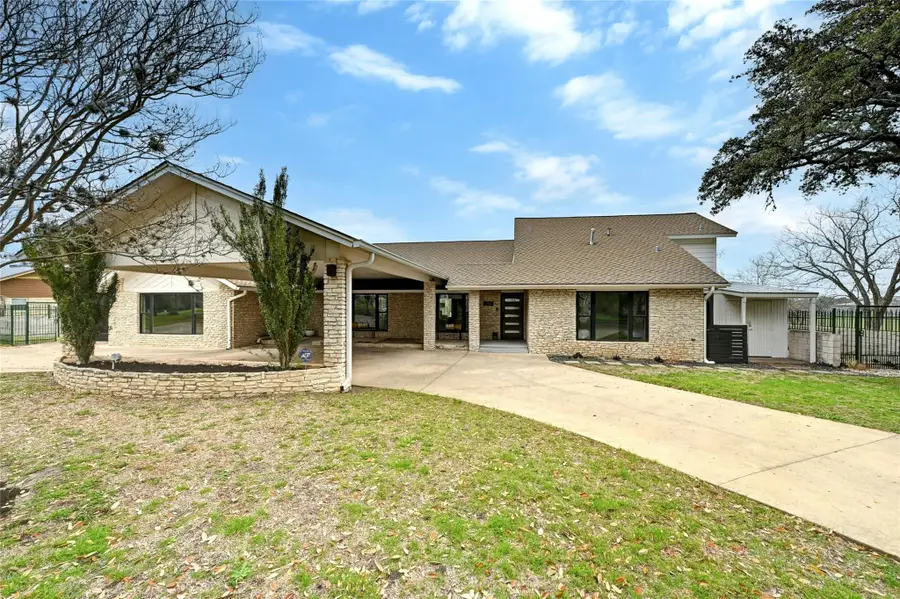 5700 Penick DR, Austin, TX 78741 - Image #2