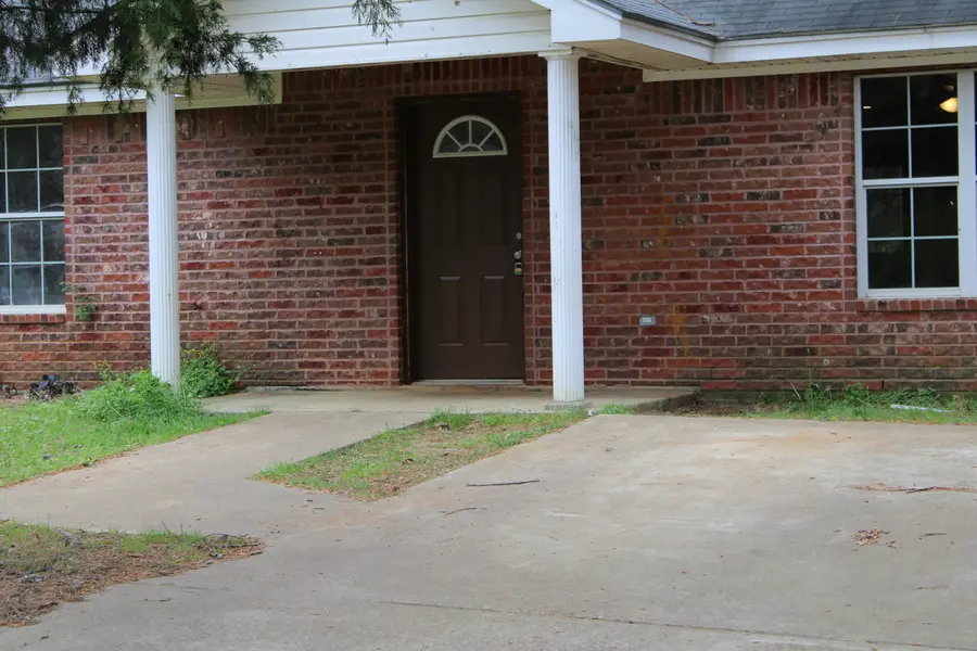 185 Caroline St., Rusk, TX 75785 - Image #2