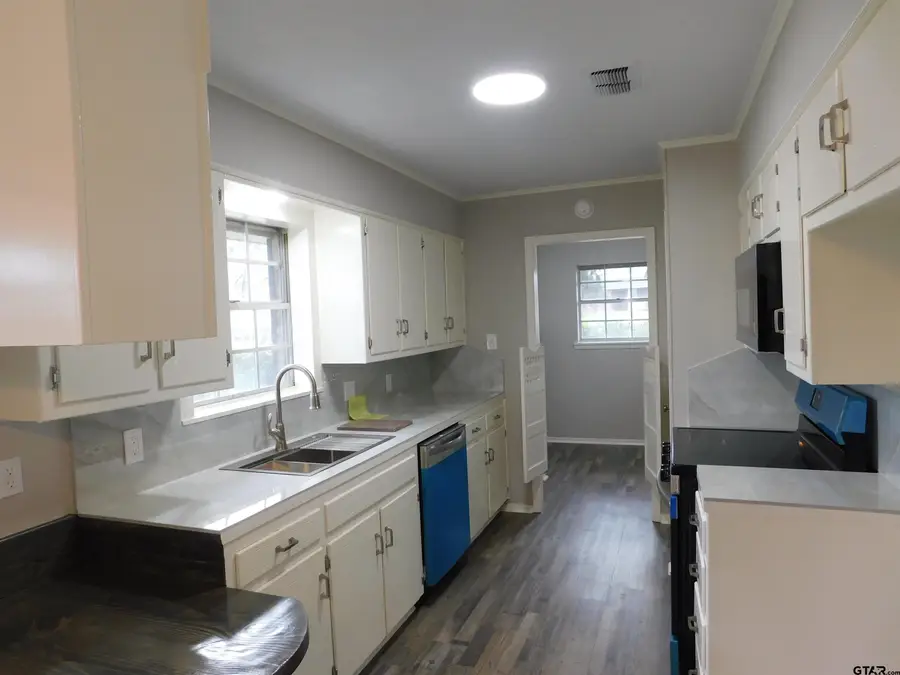 2216 PINECREST, Gladewater, TX 75647 - #2