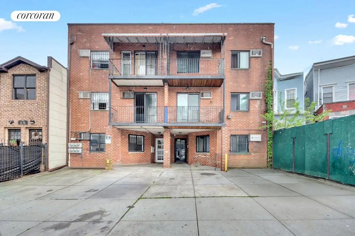 11-46 Welling Court, Queens, NY 11102 - #1