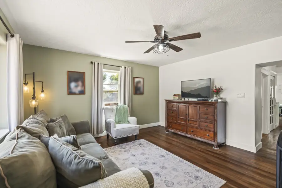 88 S State, Sigurd, UT 84657 - #2