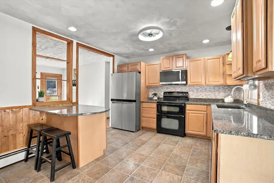8 Beauchesne Drive, Hooksett, NH 03106 - #3