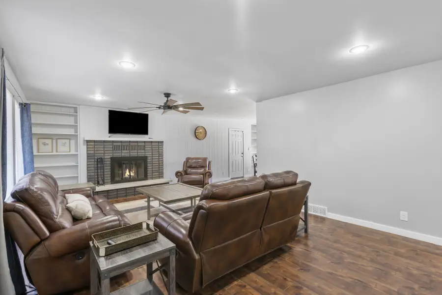 375 W 100 N, Richfield, UT 84701 - #2