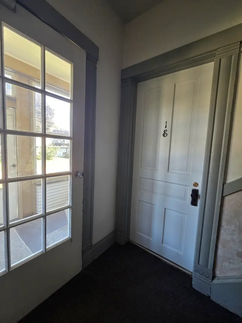 330 W Sycamore Street W , 1E, Sycamore, IL 60178 - #2