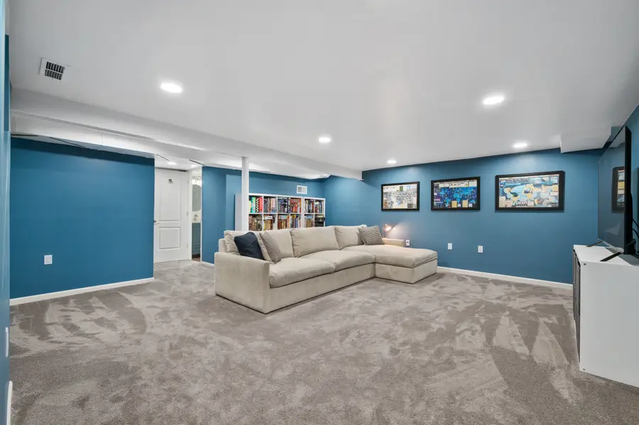 2619 Mount Royal Rd, Pittsburgh, PA 15217 - #3
