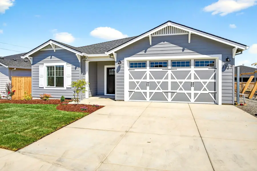 3727 Carlin Drive, Medford, OR 97504 - #3