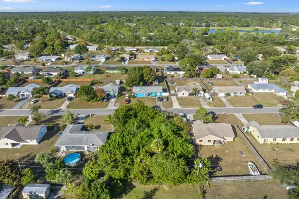 1091 24th Street Sw, Vero Beach, FL 32962