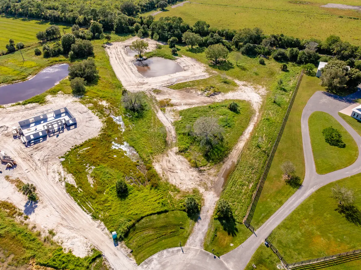 7355 Andrews Place Sw, Vero Beach, FL 32968 - Image #1