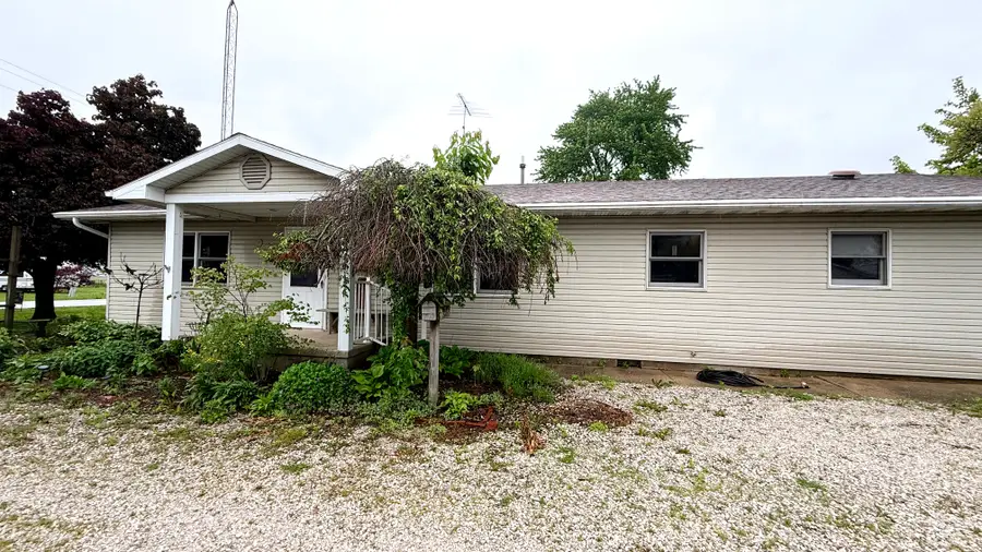 130 Hawthorne Street, Dana, IN 47847 - #2