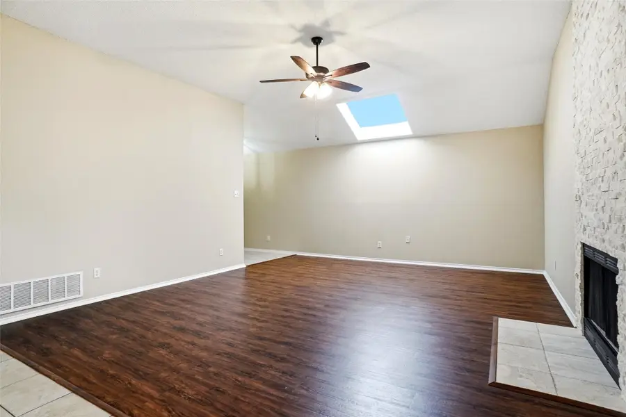 6701 Driffield Circle W, North Richland Hills, TX 76182 - #2