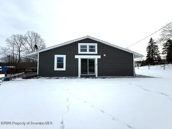 15 Glenn Avenue unit: 1, Clarks Summit, PA 18411