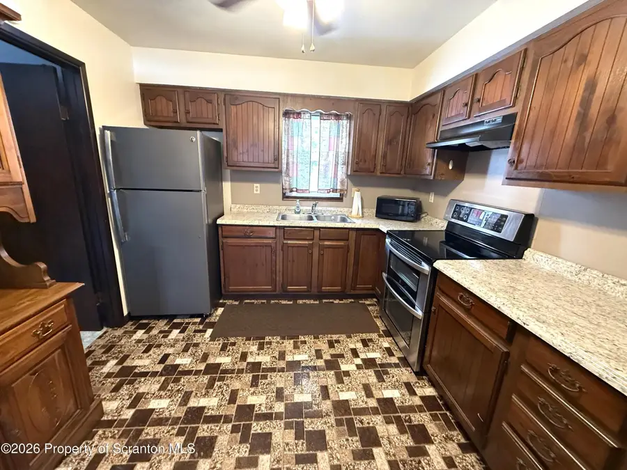 15 Glenn Avenue unit: 1, Clarks Summit, PA 18411 - #3