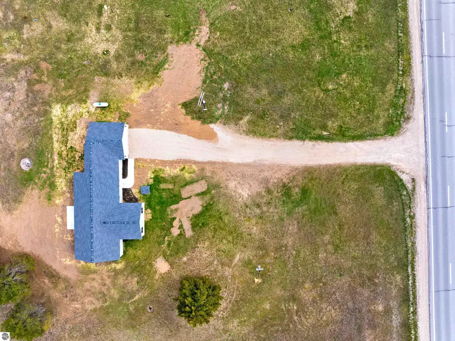 5568 S Us-131, Mancelona, MI 49659 - #3