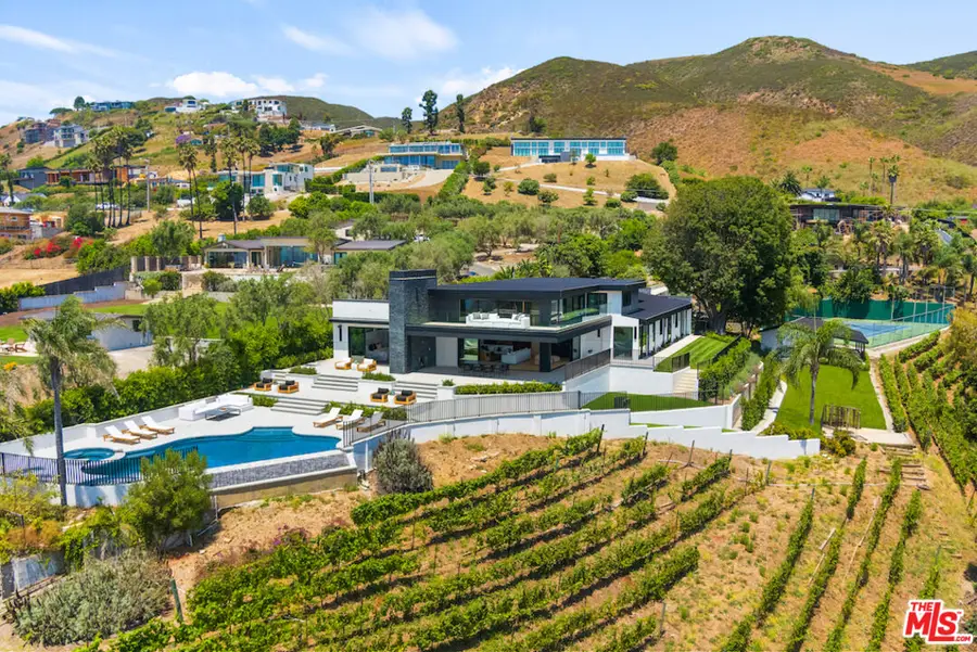 29800 Cuthbert Road, Malibu, CA 90265 - Image #2