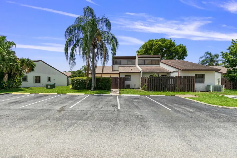 1815 Abbey Road, West Palm Beach, FL 33415 - #2