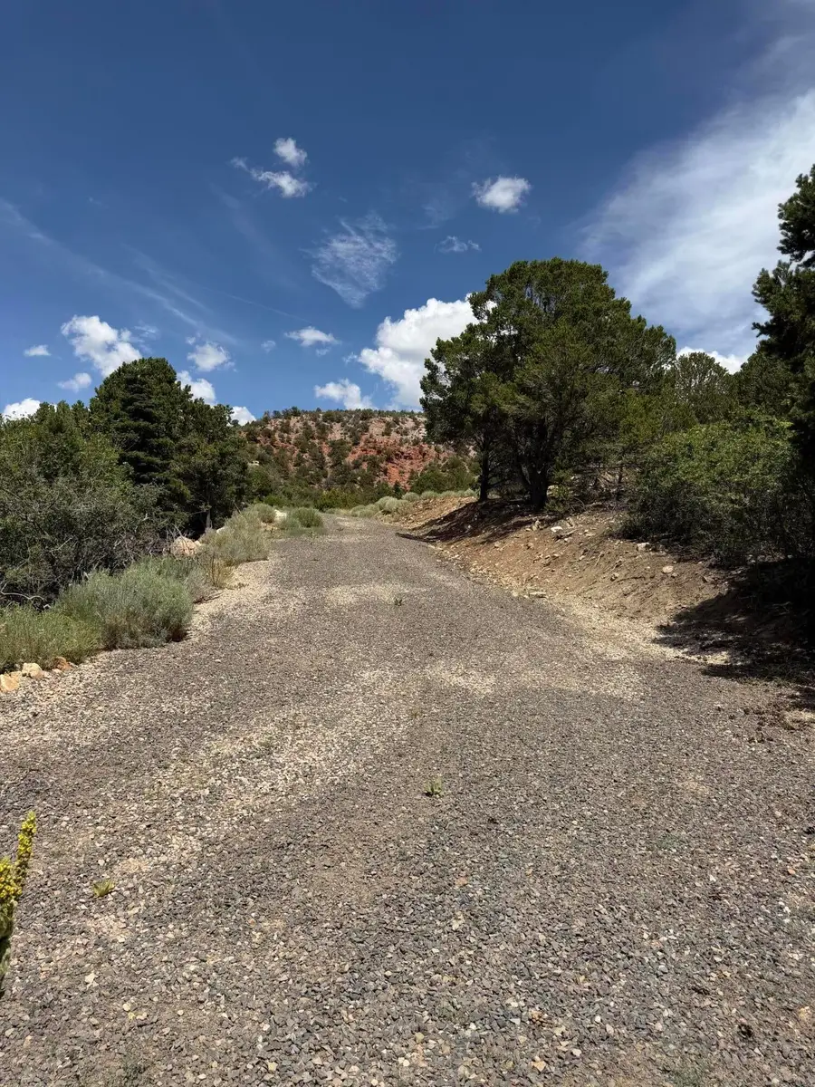 2163 S High Cedar Dr, Cedar City, UT 84720 - #2