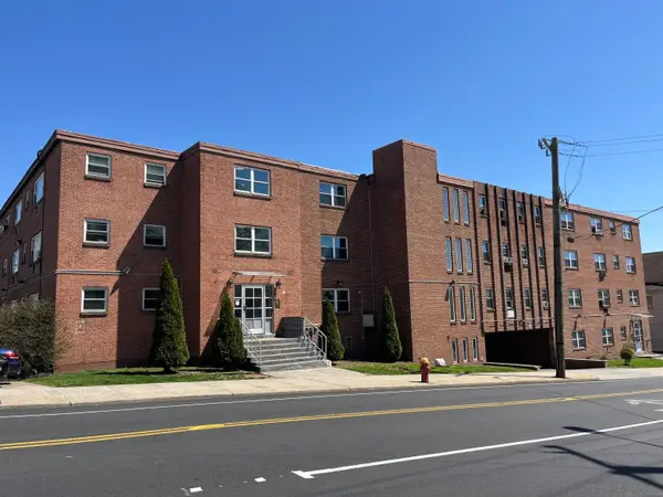 32 Cook Avenue #D24 #D24, Meriden, CT 06451