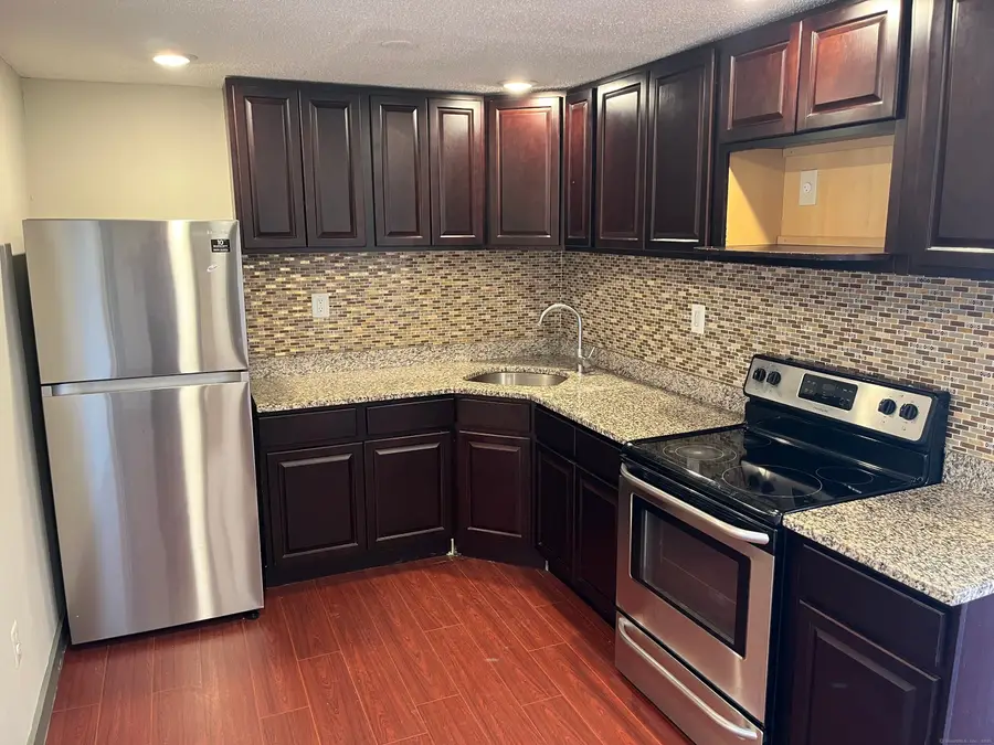 32 Cook Avenue #D24 #D24, Meriden, CT 06451 - #2